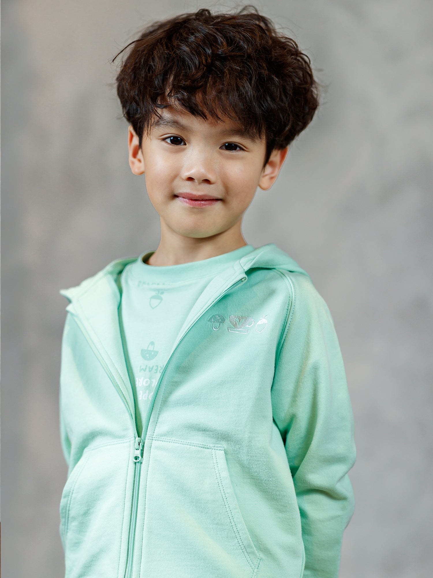 Kid Long Sleeve Embroidery Zipped Hoodie