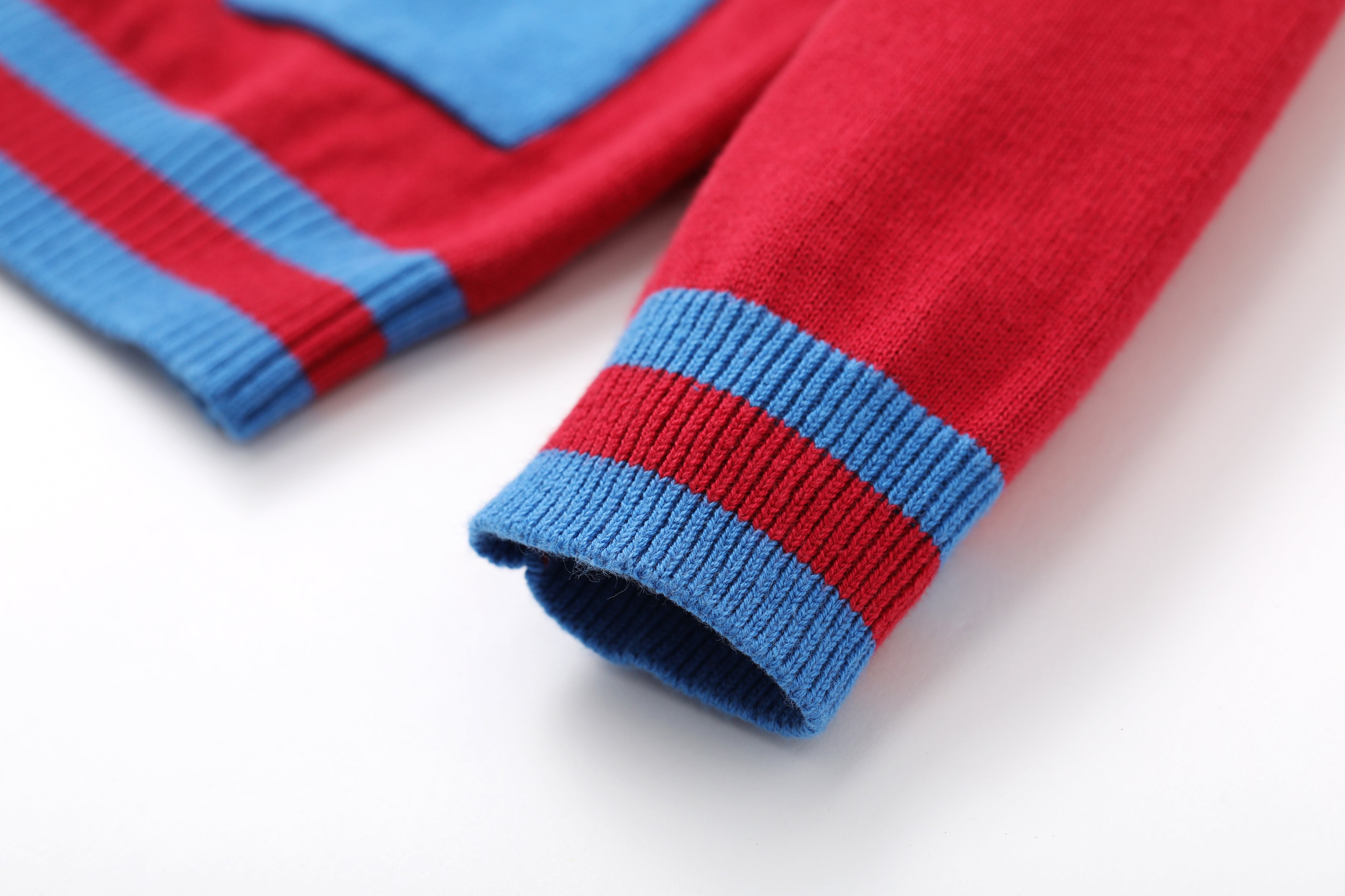 Vauva x Moomin Vauva x Moomin - Baby Thingumy & Bob Embroidered Cardigan (Red) CARDIGAN