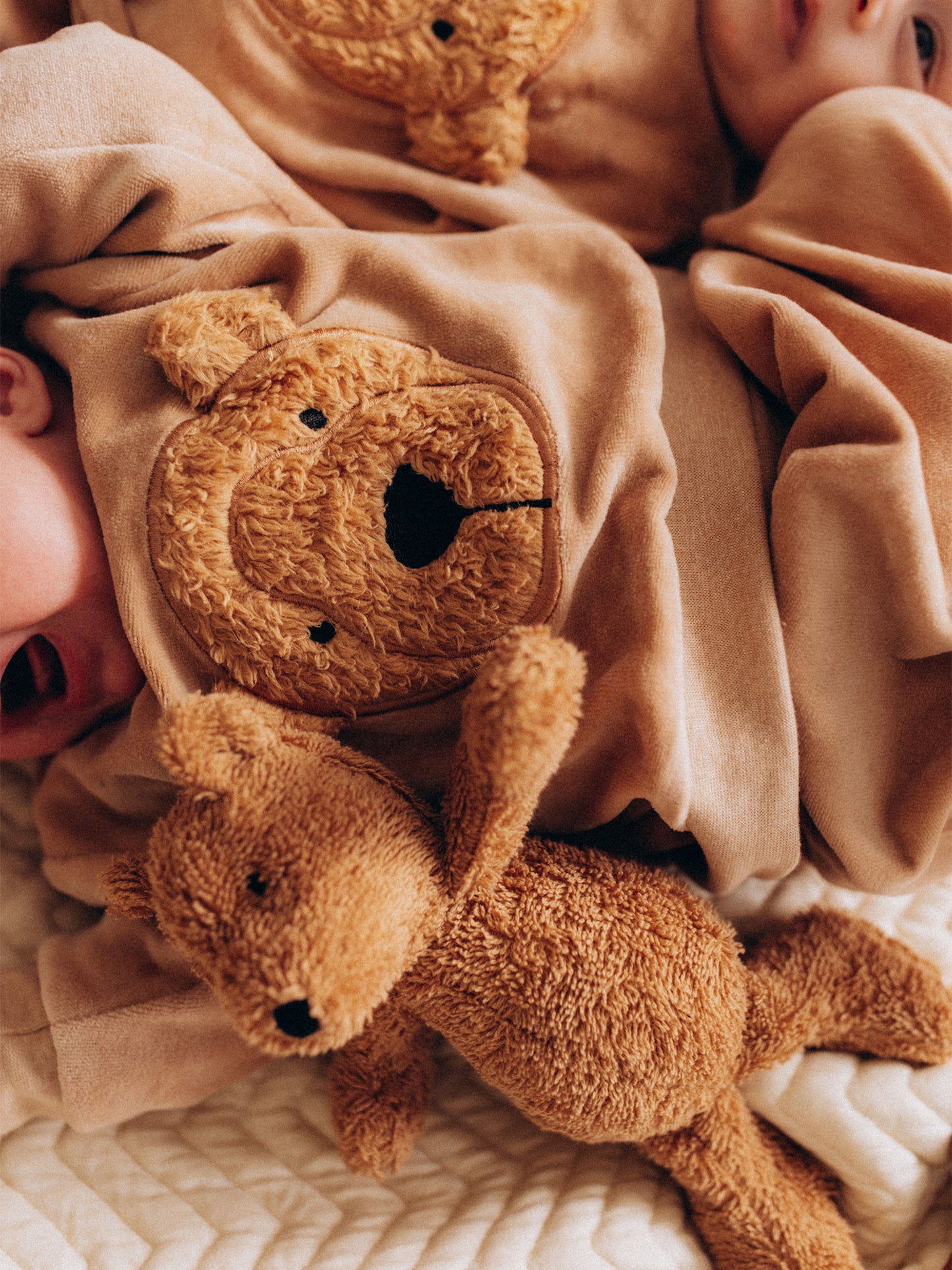 Embroidered Sweater (GOTS)