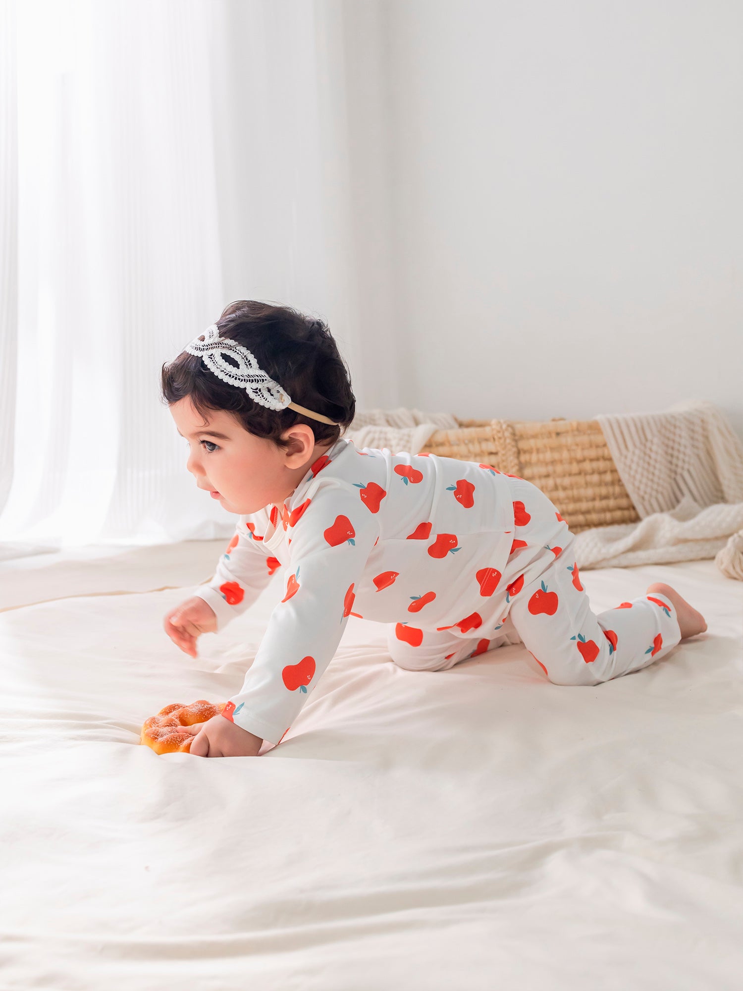 Baby Allover Print Long-Sleeved Top And Bottom Set