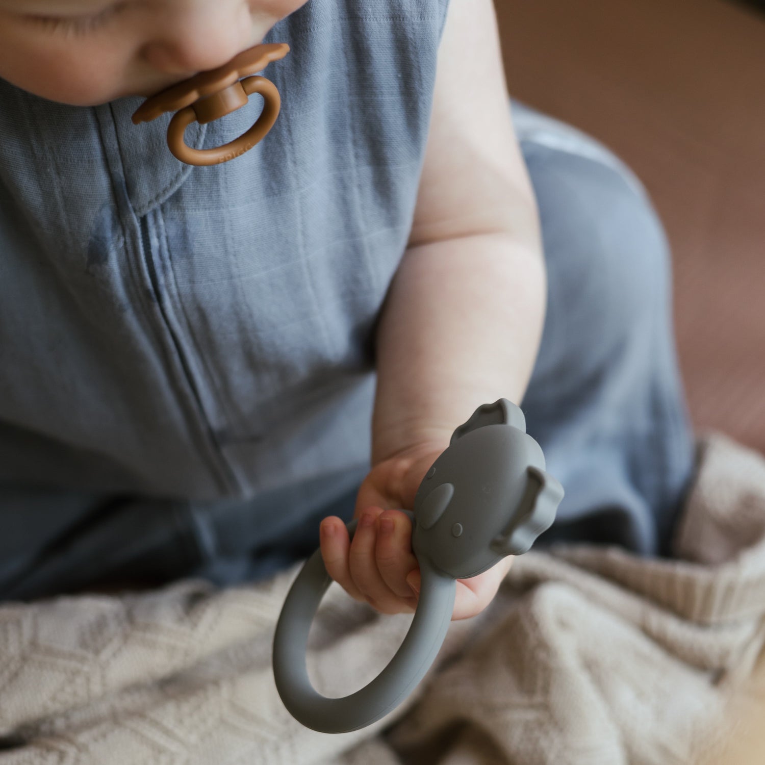 Mushie Mushie - Baby Koala Silicone Teether (Blue) Comforter &amp; teether