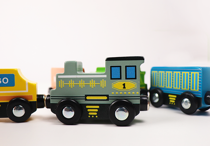 Leo &amp; Friends Leo &amp; Friends - Little Train set 9pcs Wooden Toy