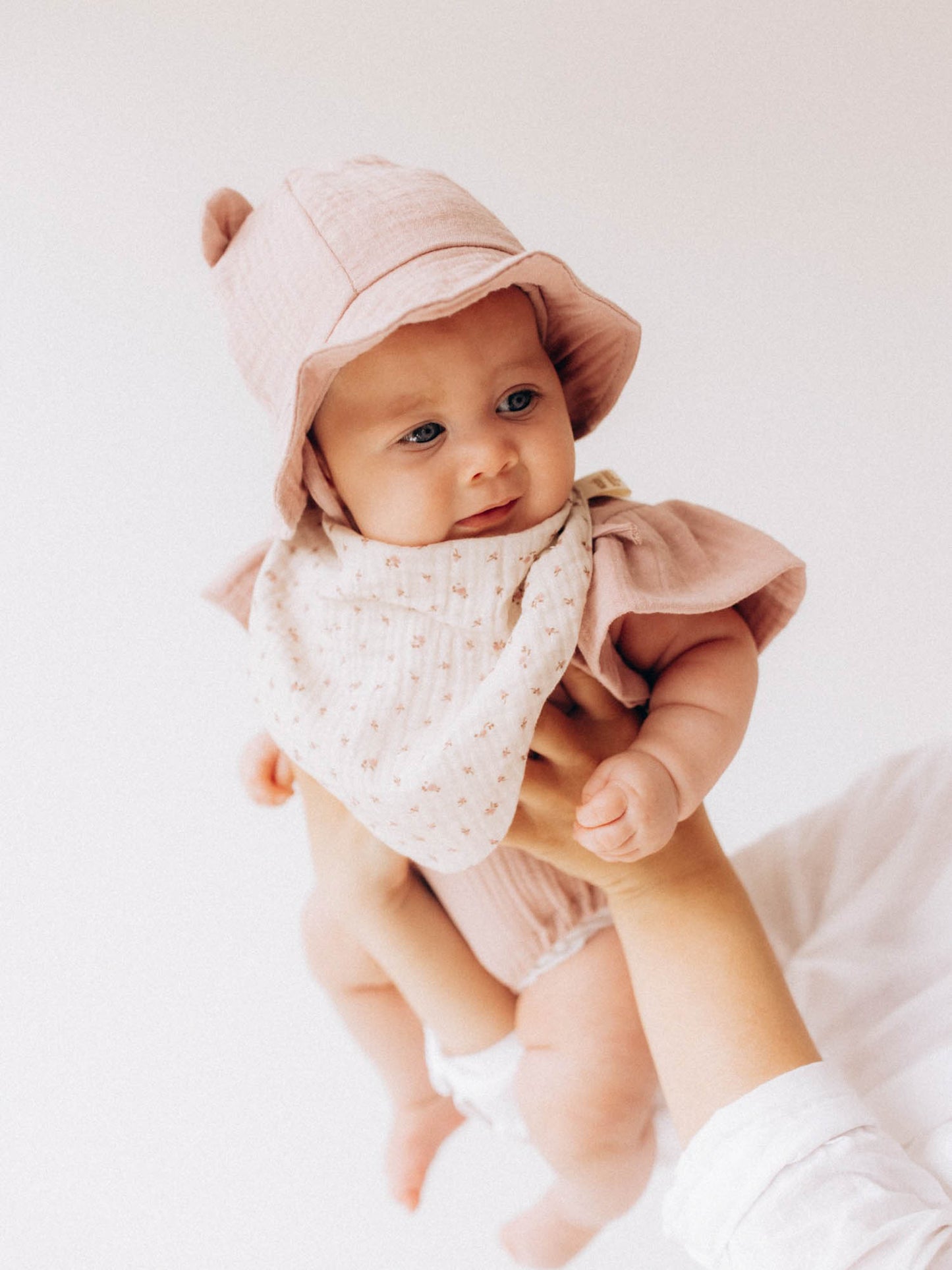 Muslin Bib (GOTS)