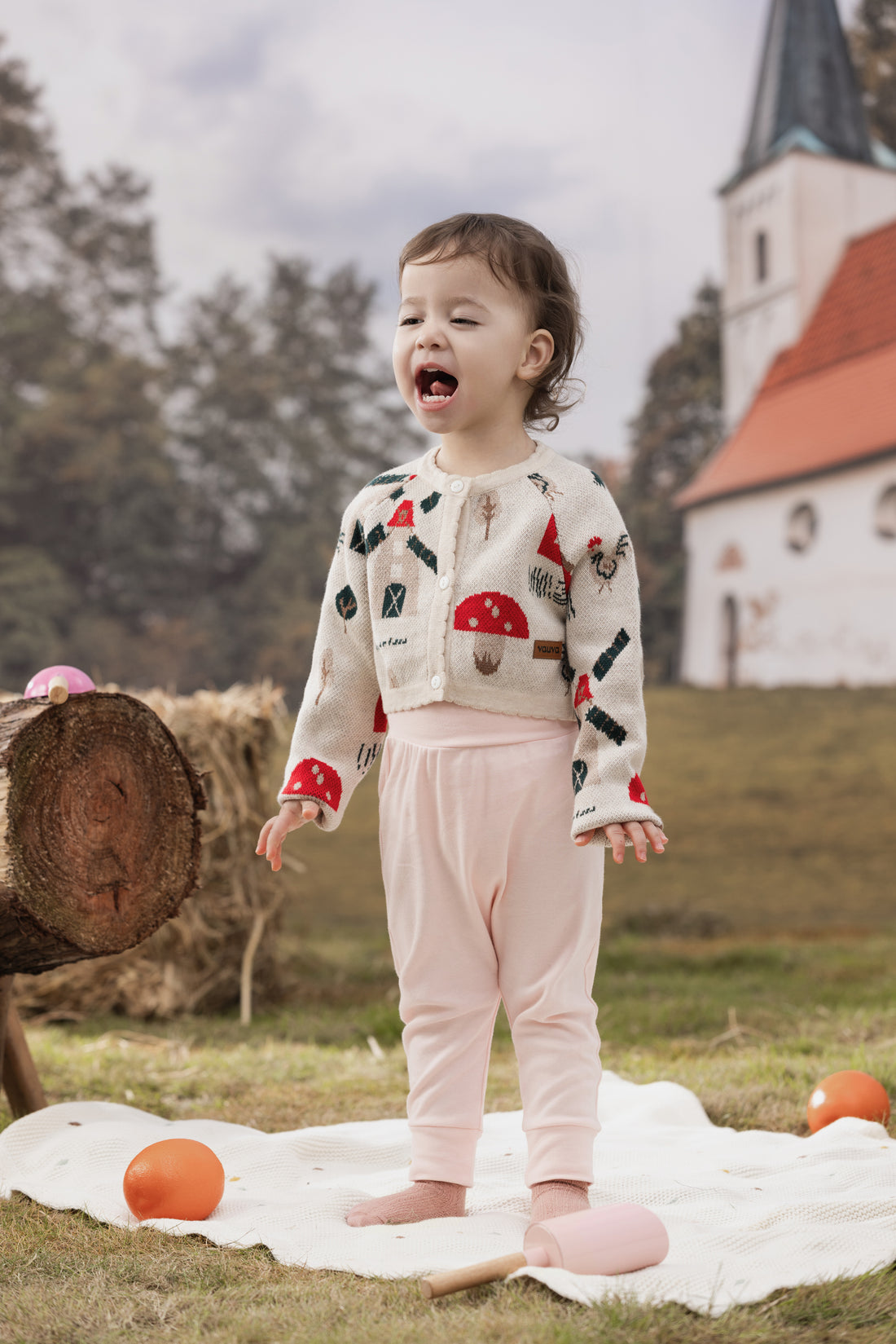 VAUVA Vauva FW23 - Baby Girls Pinwheel All Over Print Long Sleeve Knit Jacket (White) Coat &amp; Jacket