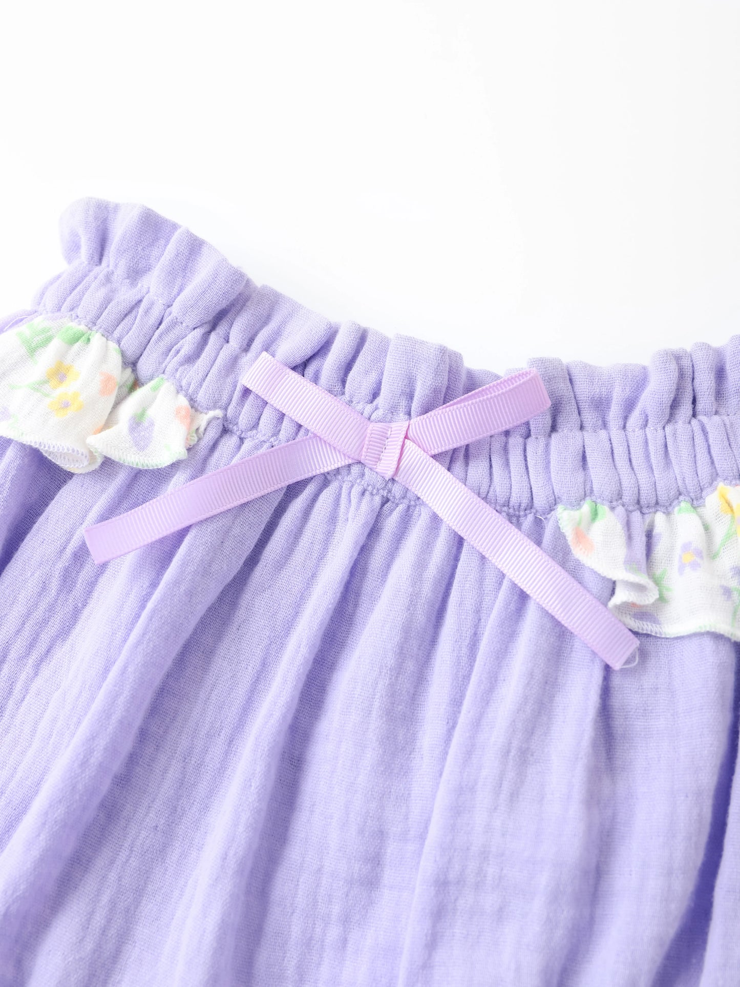 Baby Girls All-Over Bunny Print Two-Tone Frilly Shorts