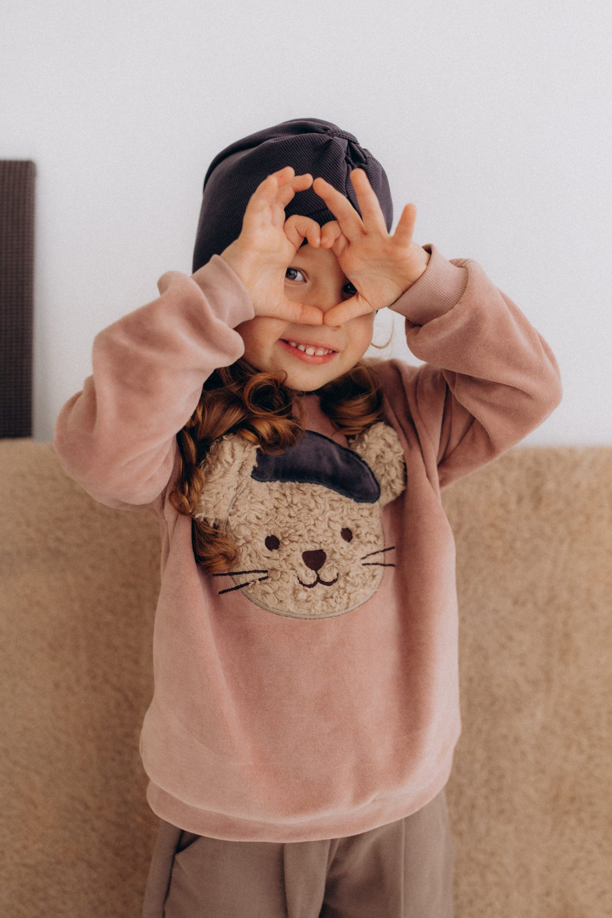 Embroidered Sweater (GOTS)
