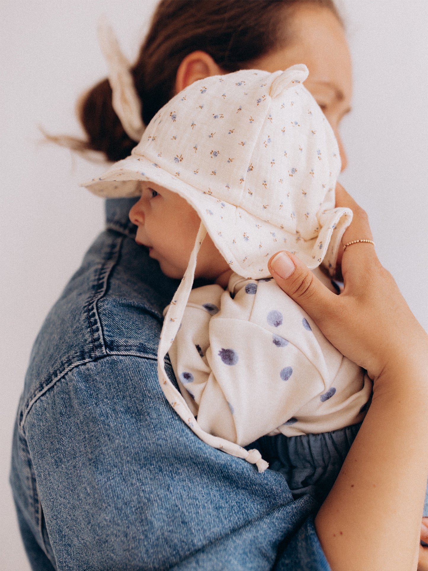 Muslin Sun Hat With Teddy Ears (GOTS)