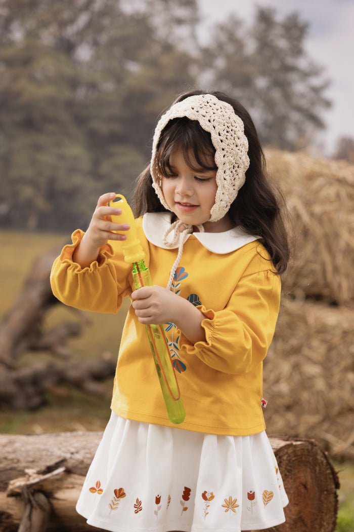 Vauva FW23 - Girls Floral Pattern Cotton Tops (Yellow) model front