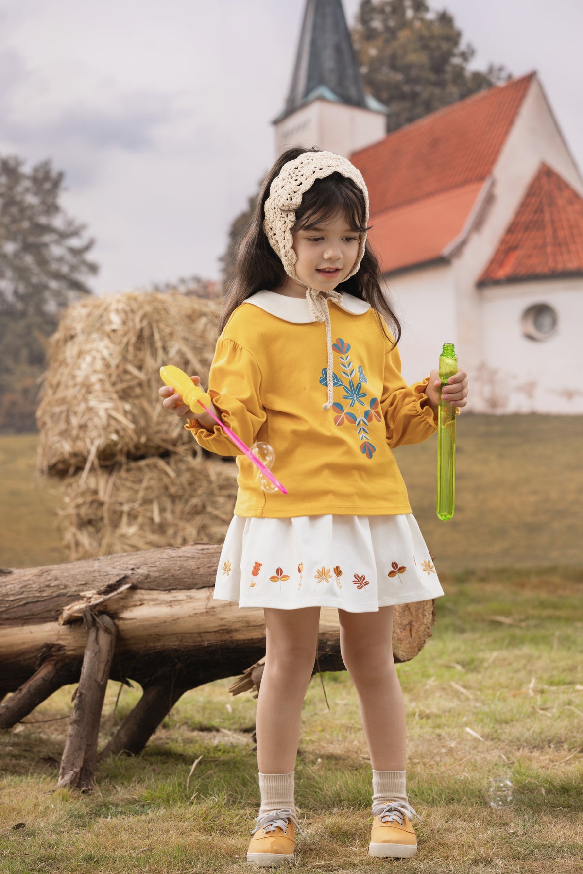Vauva FW23 - Girls Floral Pattern Cotton Tops (Yellow) model front -02
