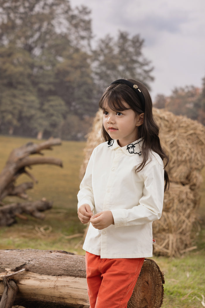 Vauva FW23 - Girls Embroidered Collar Long Sleeve Shirt (White) model front -02