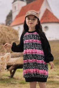 Vauva FW23 - Girls Organic Cotton Long Sweatshirt (Black) model front