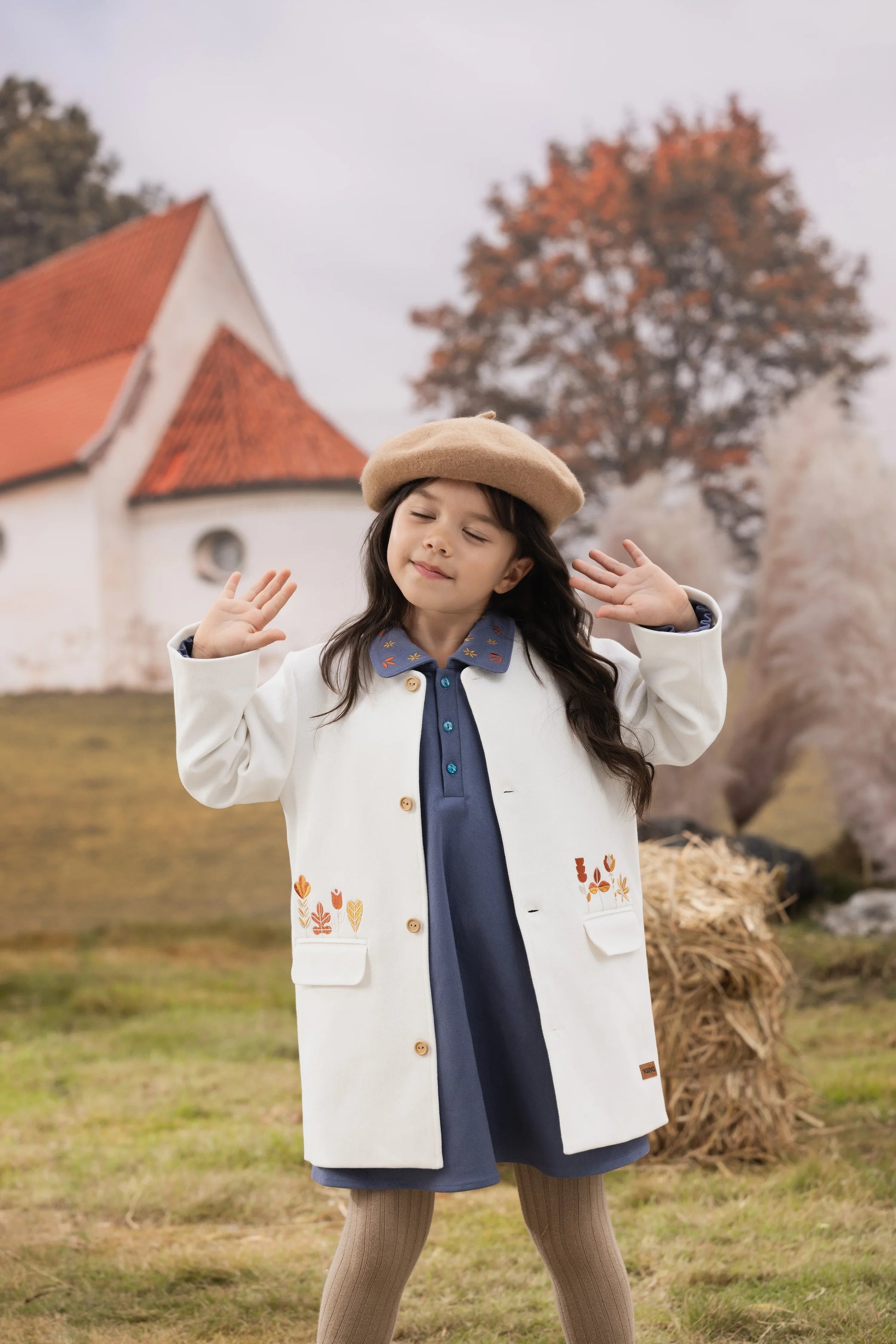 VAUVA Vauva FW23 - Girls Embroidered Twill Cotton Coat (White) Coat & Jacket