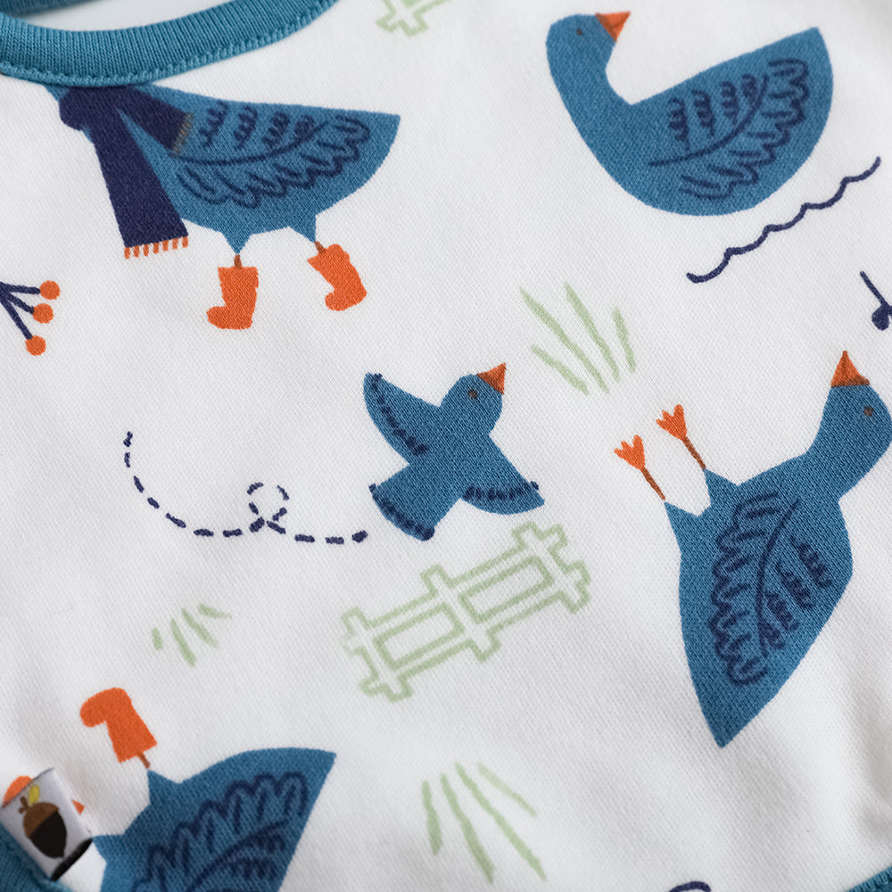 VAUVA Vauva FW23 - Baby Boy White Goose All Over Print Cotton Bib (White) Bib