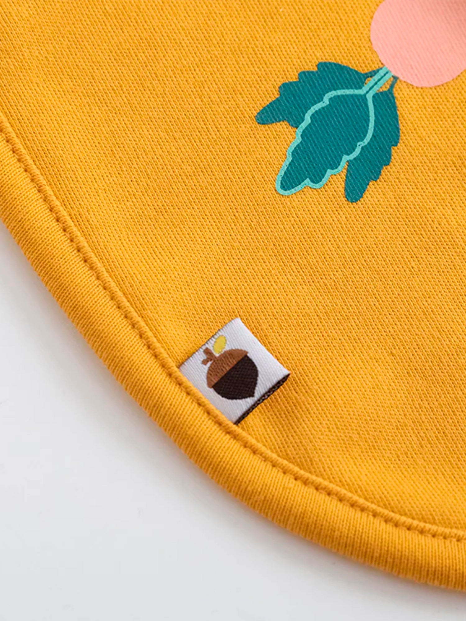 VAUVA Vauva FW23 - Baby Boy Carrot Pattern Cotton Bib (Yellow) Bib