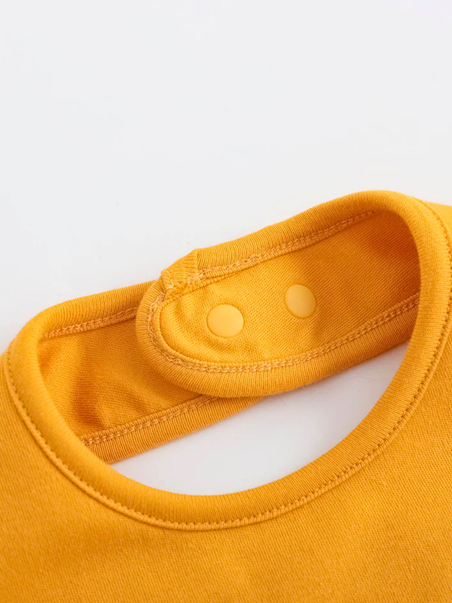 VAUVA Vauva FW23 - Baby Boy Carrot Pattern Cotton Bib (Yellow) Bib