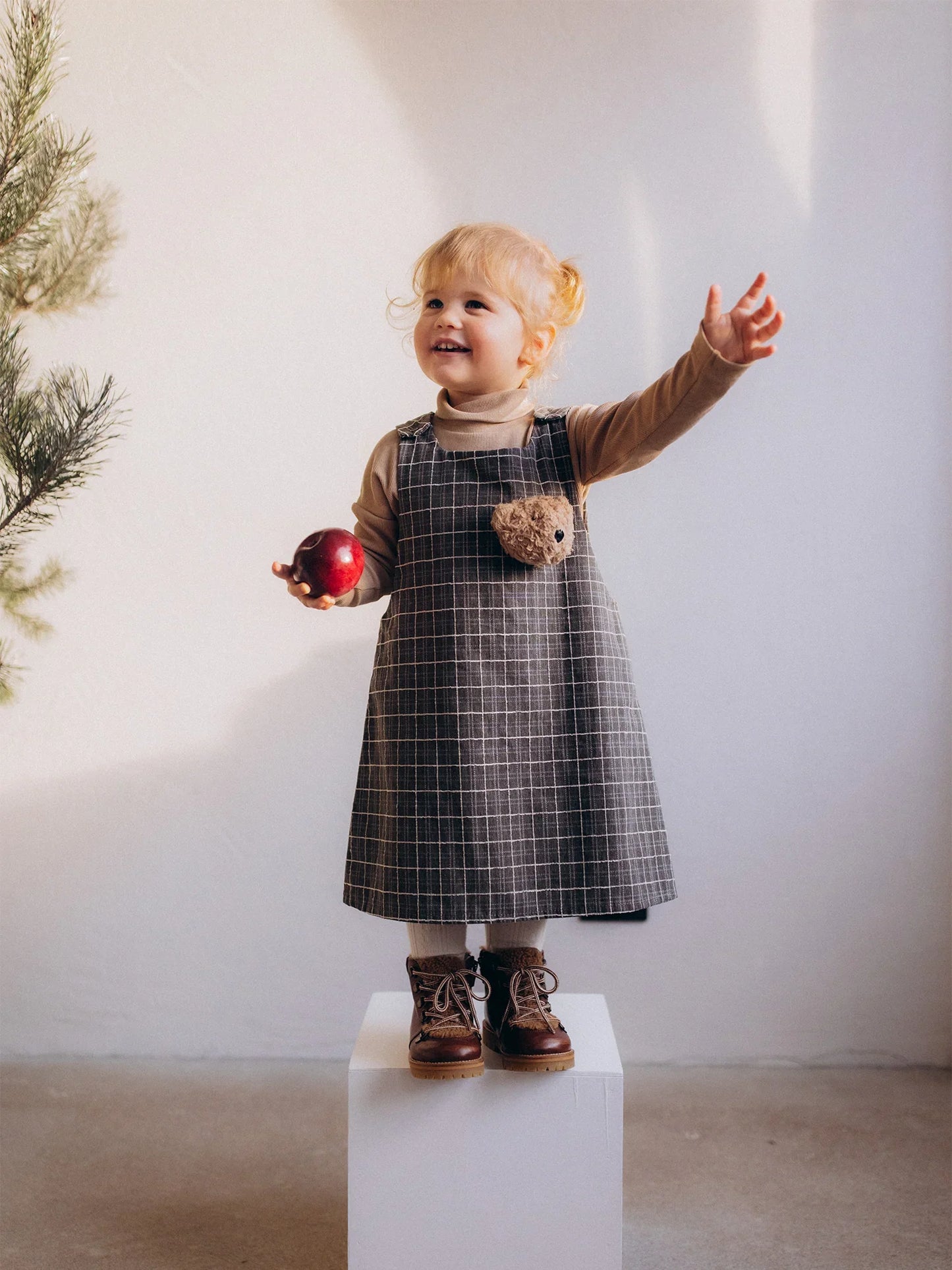 Pinafore Dress With Teddy