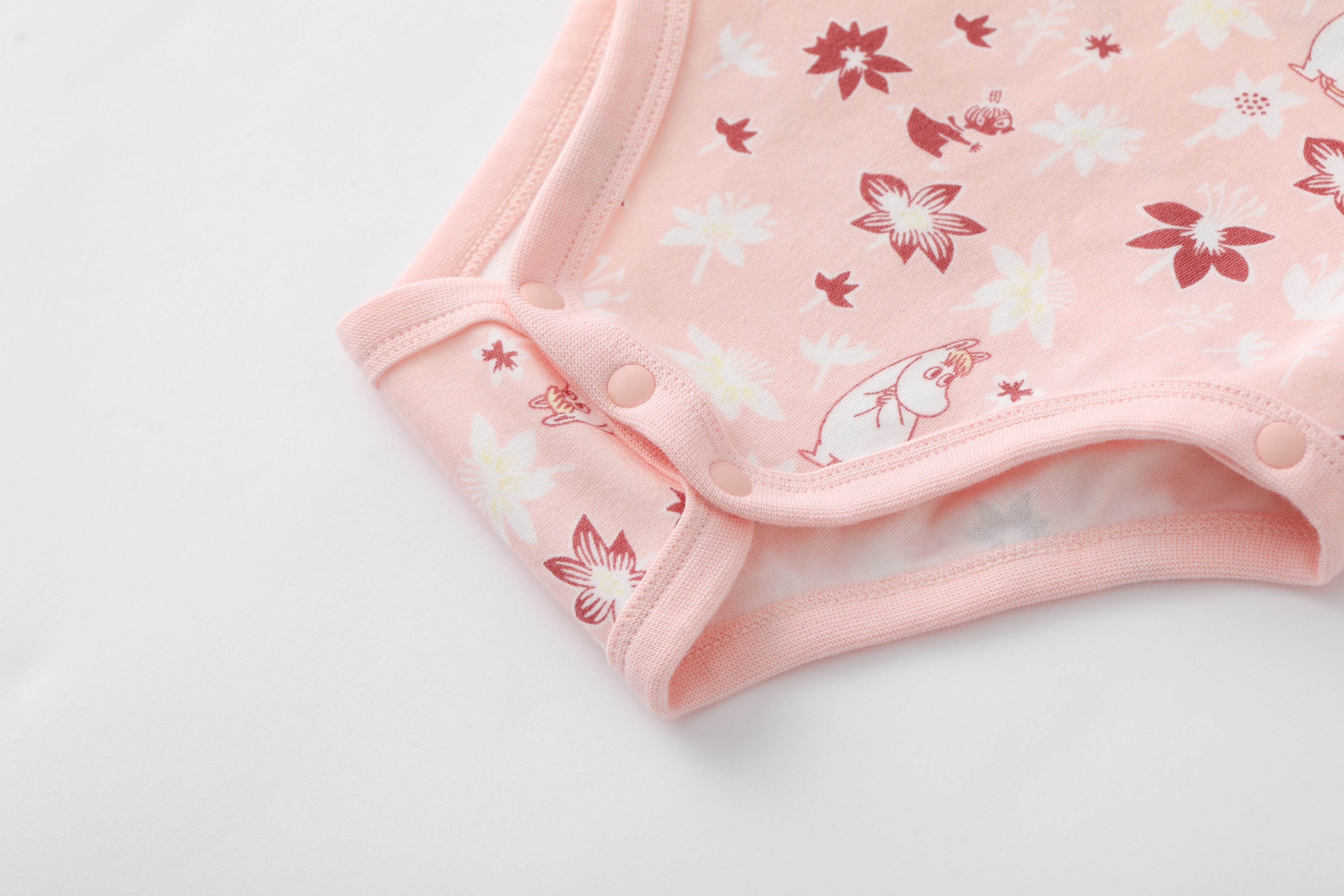 Vauva x Moomin Vauva x Moomin FW23 - Baby Girls Moomin All Over Print Cotton Long Sleeve Bodysuit (Pink) Bodysuit