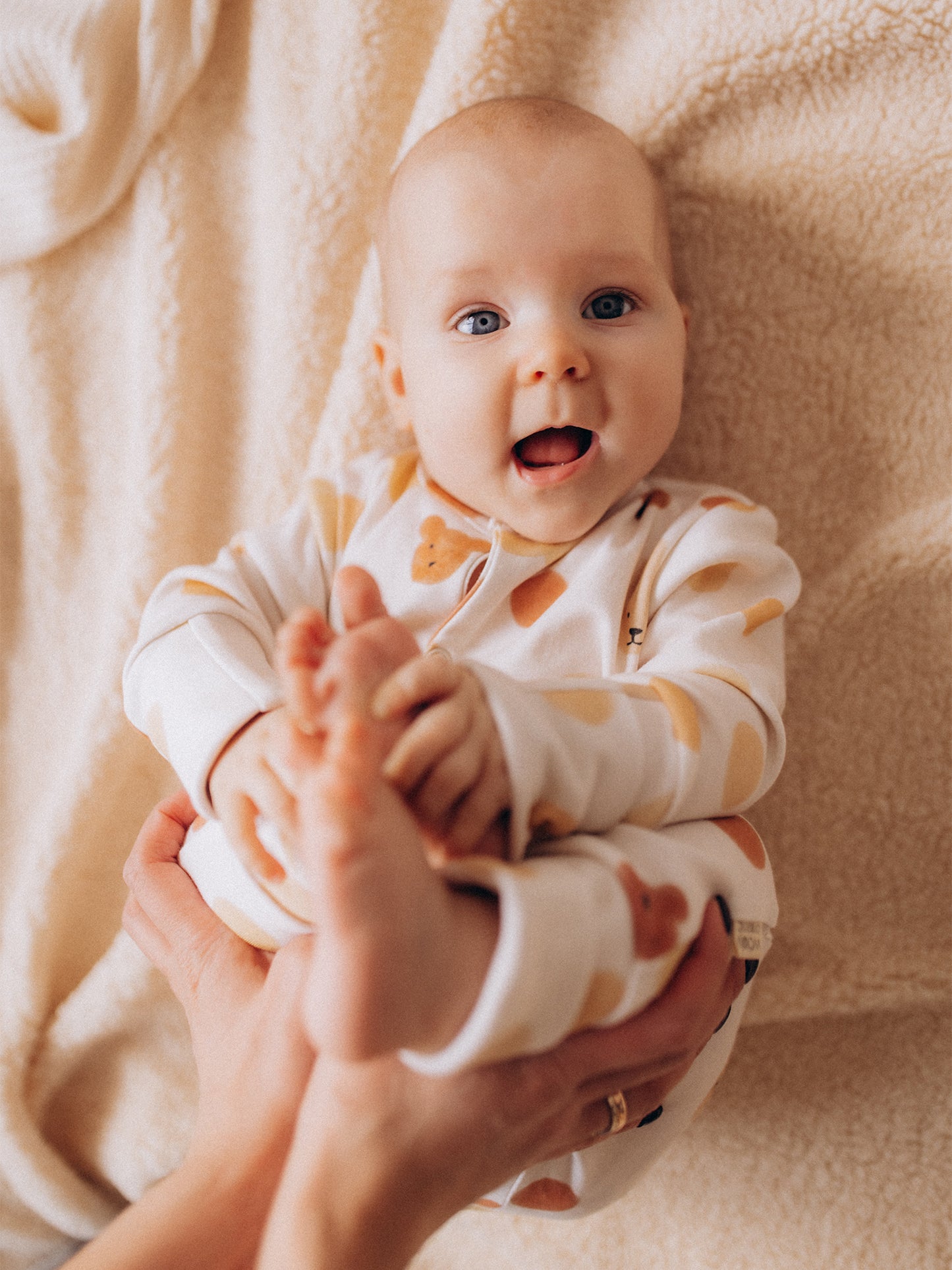 Big Dots Sleepsuit (GOTS)
