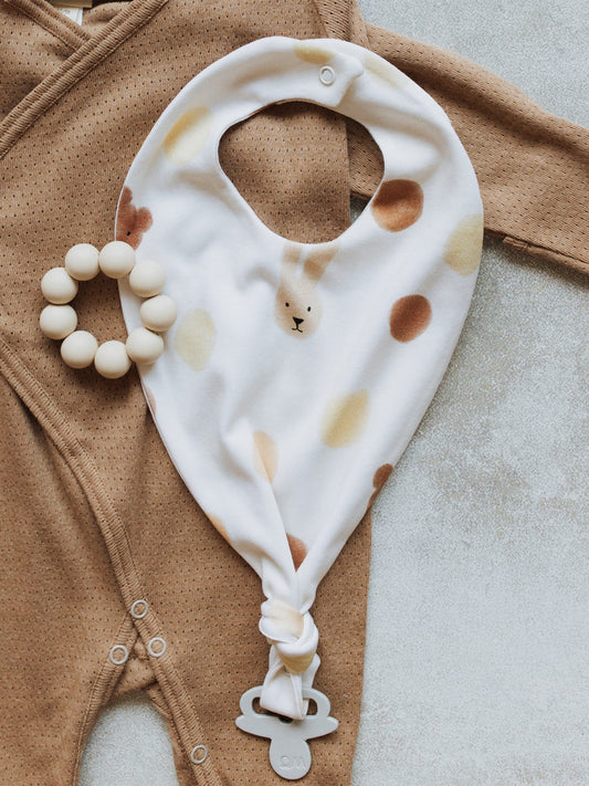 Big Dots Bib With Pacifier Clip (GOTS)