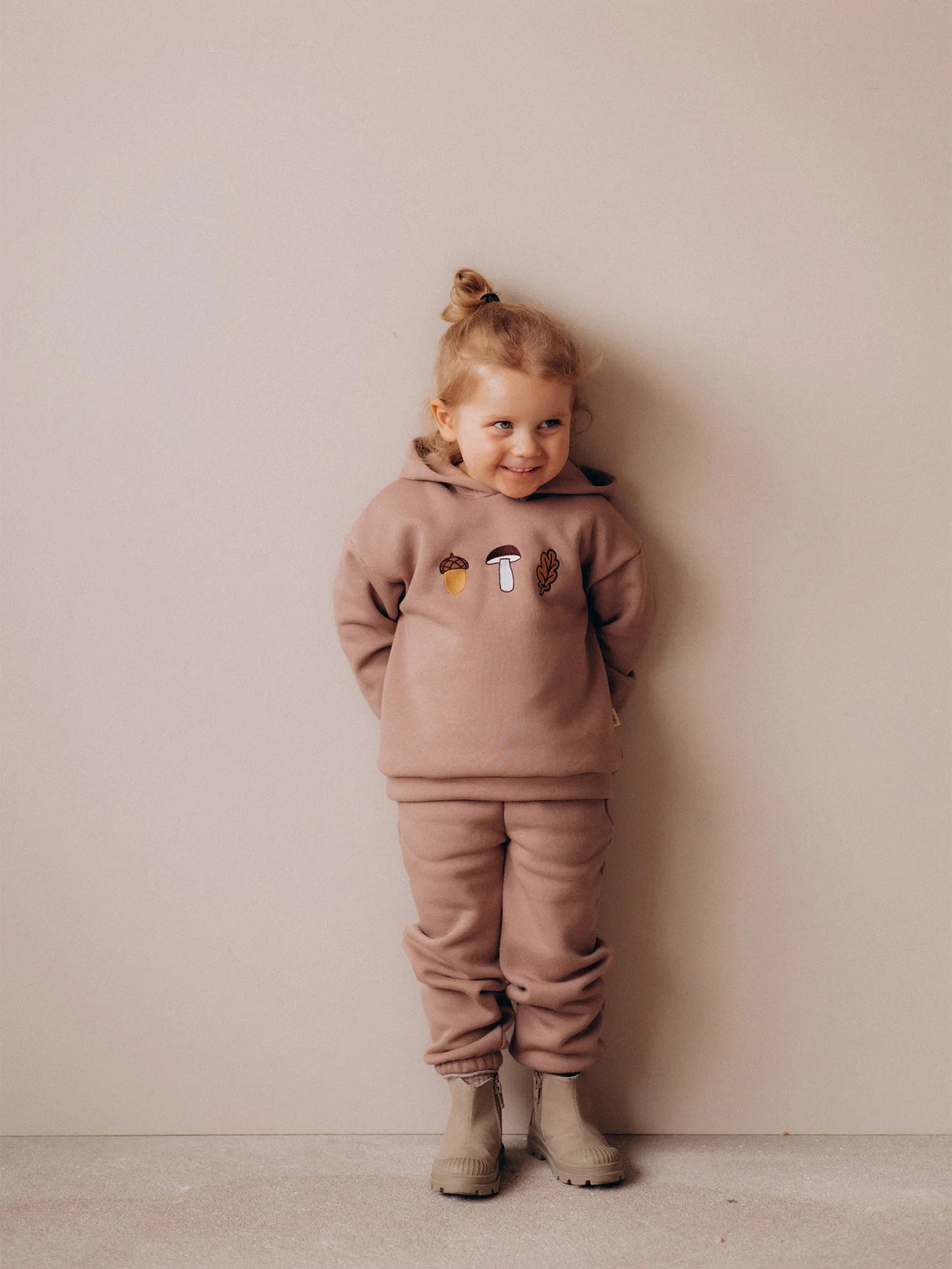 Embroidered Nature Hoodie (GOTS)