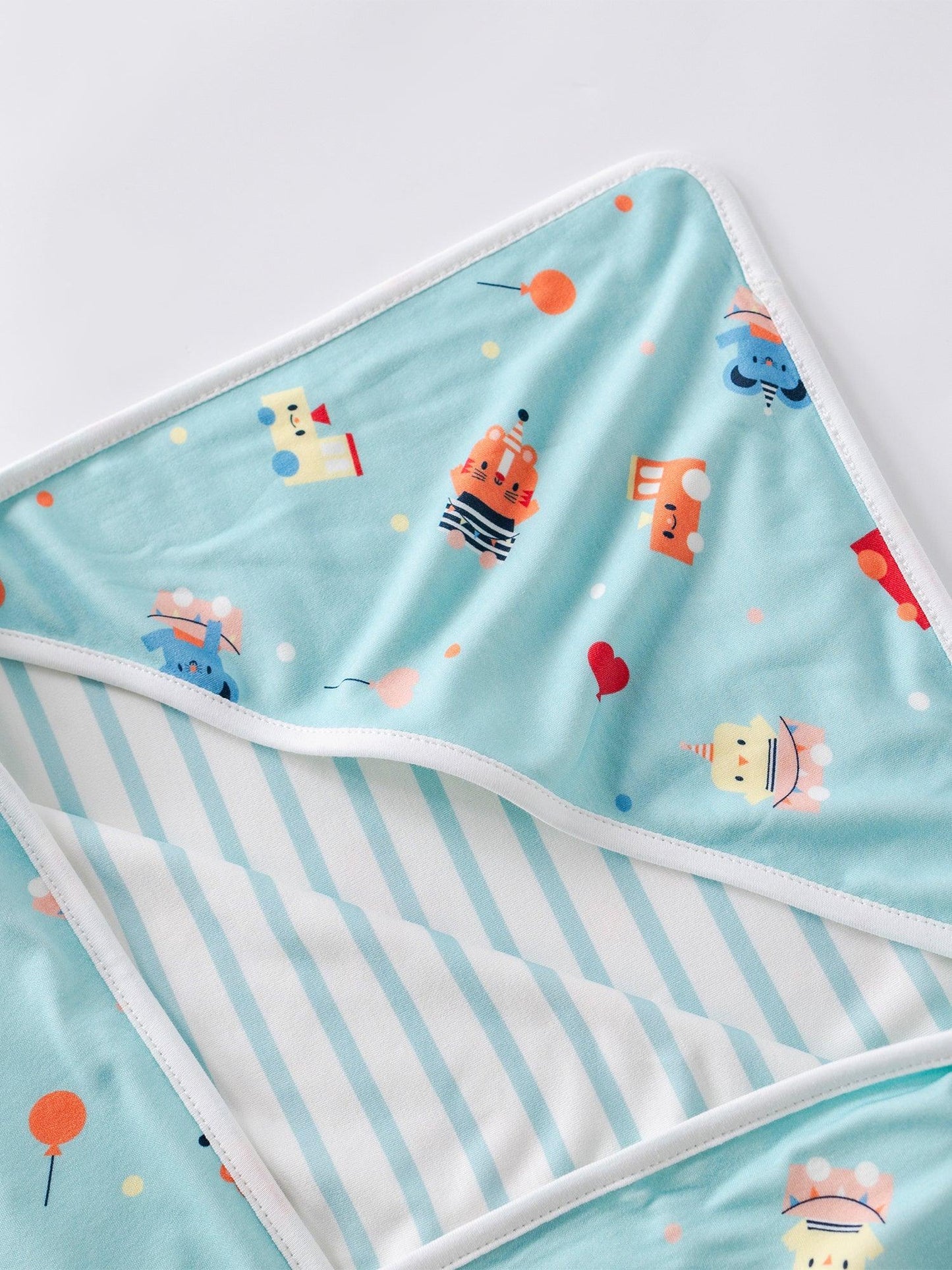 Babies Pattern Blanket & Bib Set