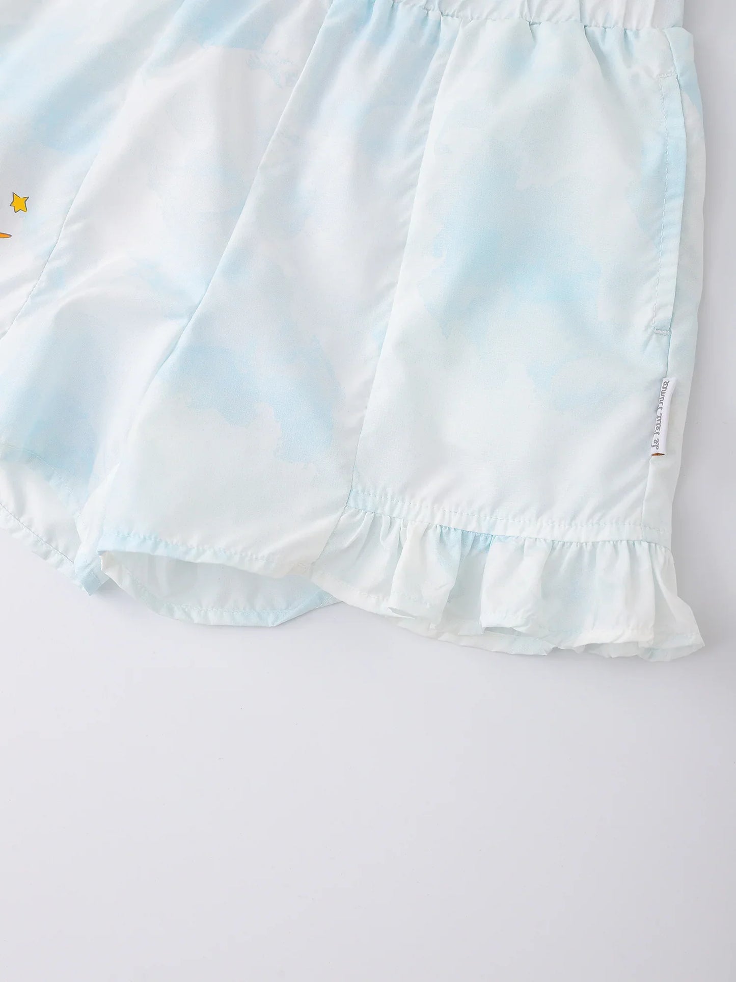 Kids Cloud Print Ruffle Hem Pull‑On Shorts with Illustration