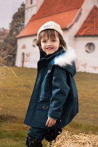 Vauva FW23 - Boys Simple Embroidered Blue Hooded Coat-model image side