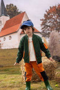 Vauva FW23 - Boys Zip Long Sleeve Jacket (Green/Orange)-model image front