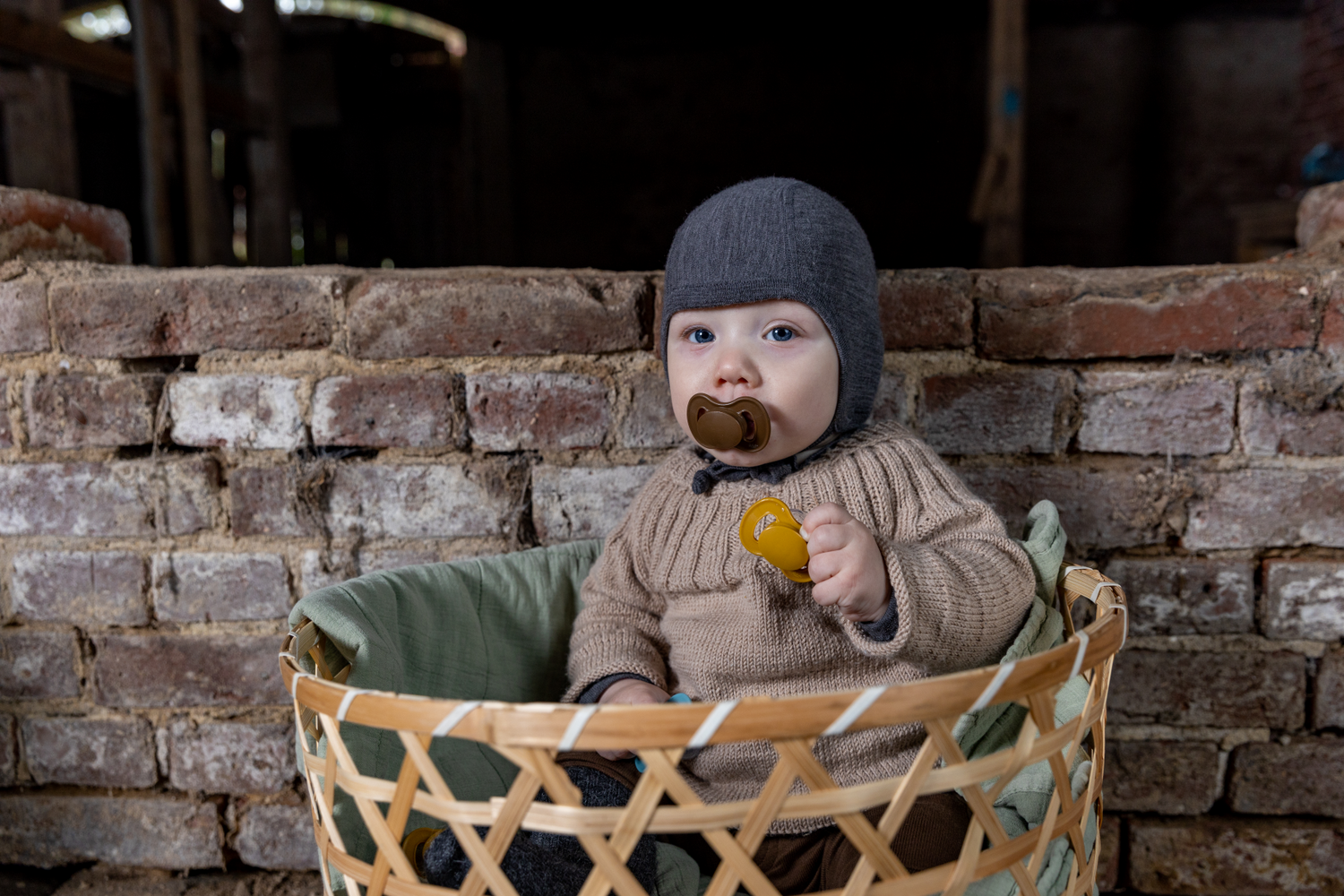 Lullaby Planet Lullaby Planet Dental Silicone Soothers Size 2 Honey Mustard &amp; Hazelnut Brown 2 pcs. Comforter &amp; teether